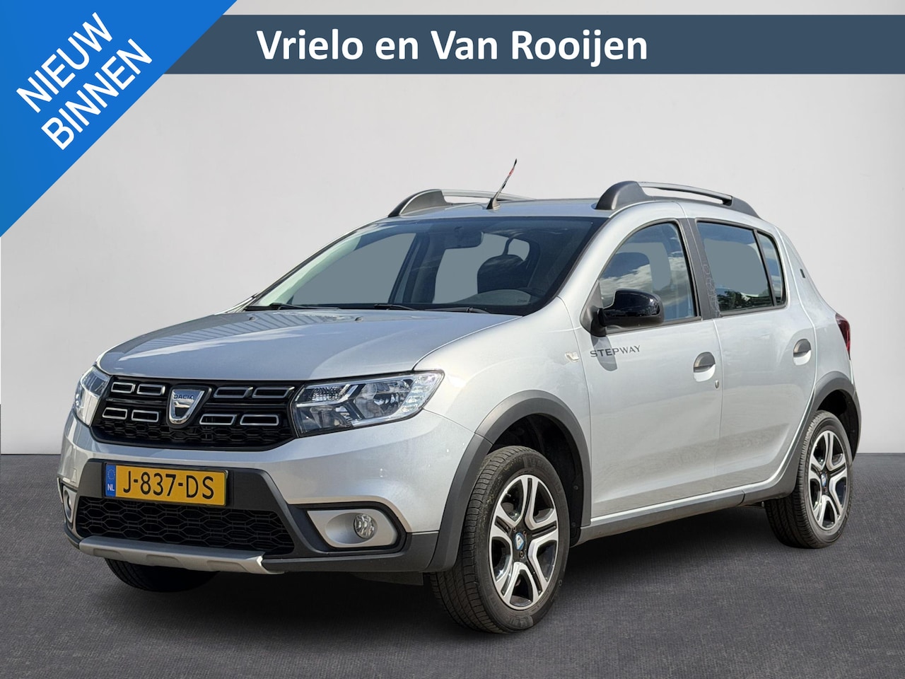 Dacia Sandero Stepway - 1.0 TCe Bi-Fuel Serie Limitee 15th Anniv. Camera | Cruise | Clima | Navi | PDC | Bluetooth - AutoWereld.nl