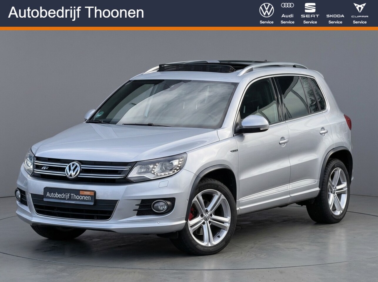 Volkswagen Tiguan - 1.4 TSI R-Line Edition Pano | Keyless | org NL - AutoWereld.nl
