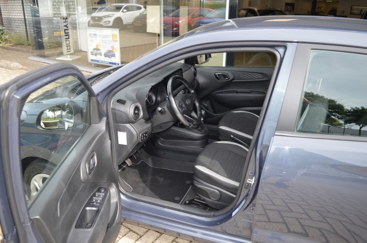 Hyundai i10 - 1.0 Comfort Carplay Cruise PDC Winterpakket 1e eig.