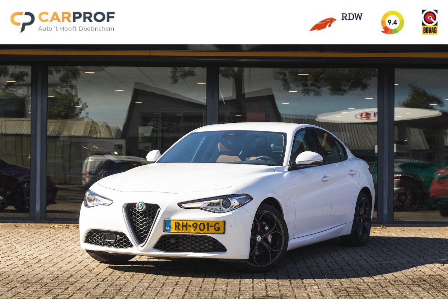 Alfa Romeo Giulia - 2.2 Eco Business Super Cruise | Camera | Schakelflippers - AutoWereld.nl