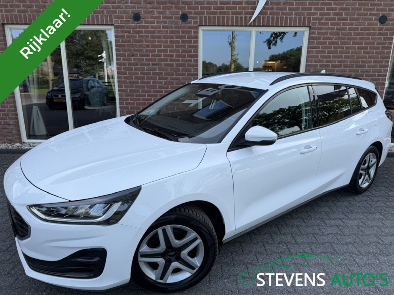 Ford Focus Wagon - 1.0 EBH Connected TREKHAAK / CARPLAY / ANDROID / NAVIGATIE / CLIMA / CRUISE - AutoWereld.nl