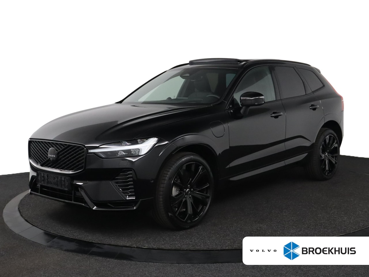 Volvo XC60 - 2.0 T8 Plug-in hybrid AWD Ultra Black Edition Exec | Vol | Trekhaak | Luchtvering | Bowers - AutoWereld.nl