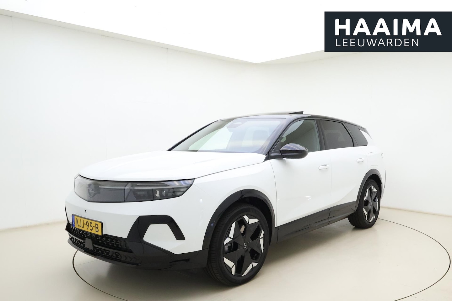 Opel Grandland Electric - Ultimate AWD 73 kWh | DEMO | Massagestoel| Panorama dak | Navigatie | Leder | AGR | Matrix - AutoWereld.nl