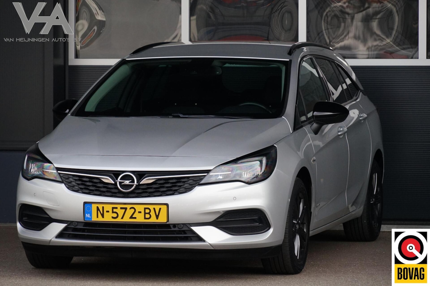 Opel Astra Sports Tourer - 1.2 Design & Tech 1.2 Design & Tech, NL, veel opties - AutoWereld.nl