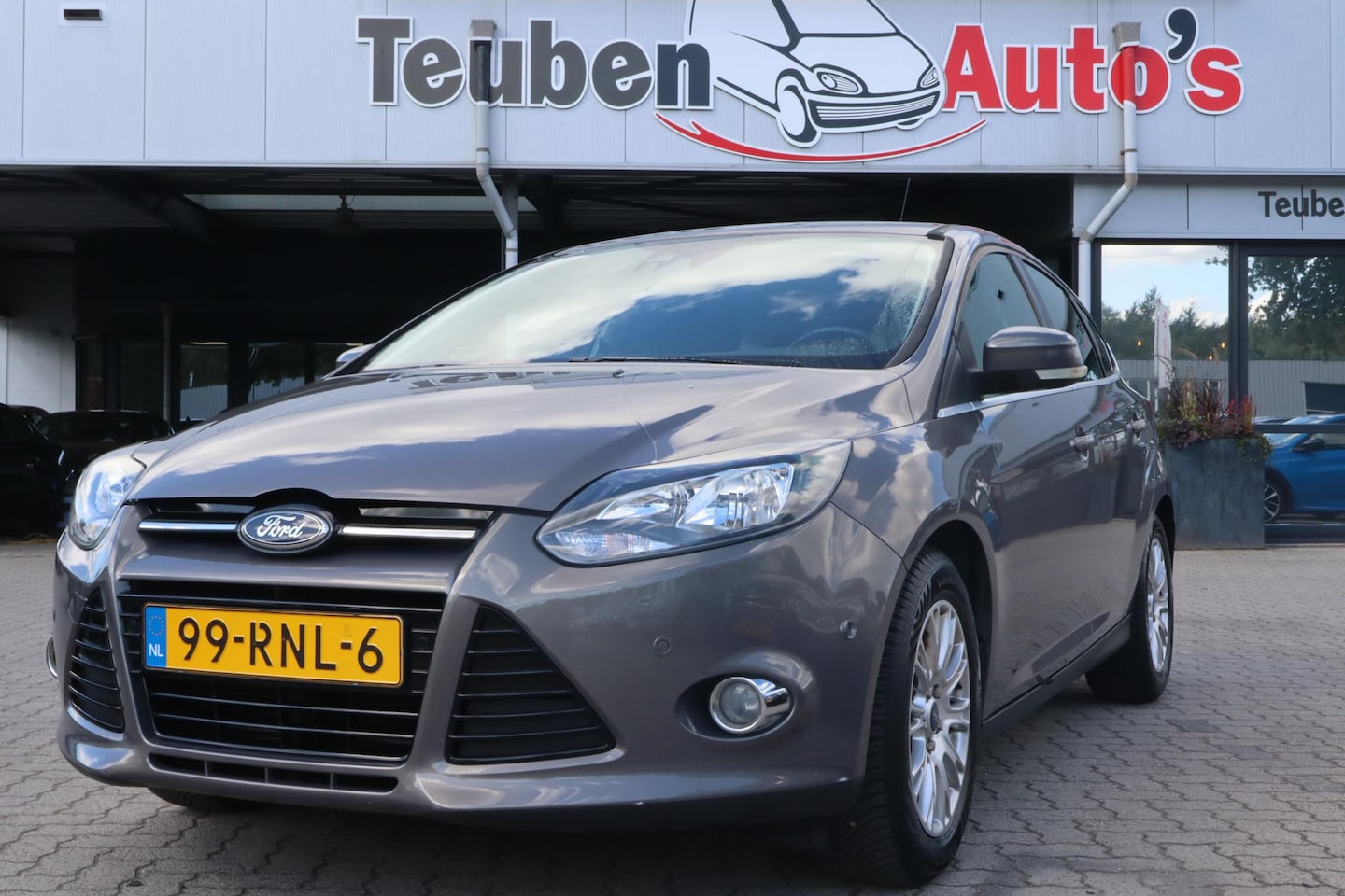 Ford Focus - 1.6 EcoBoost Titanium | 2e Eigenaar | Trekhaak | Cruise control | Airco | 139.336Km - AutoWereld.nl