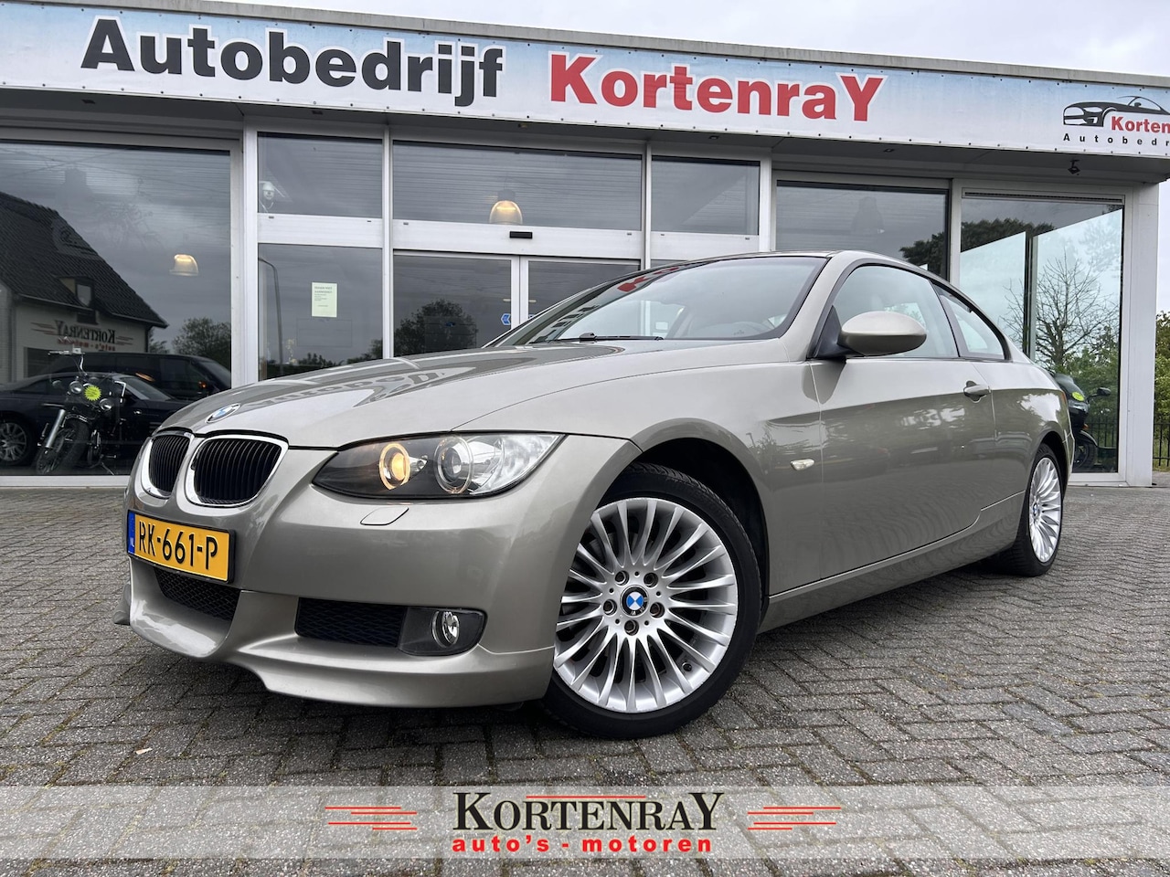 BMW 3-serie Coupé - 320i High Executive |cruise control|ecc|nieuwstaat|dealer onderhouden| - AutoWereld.nl