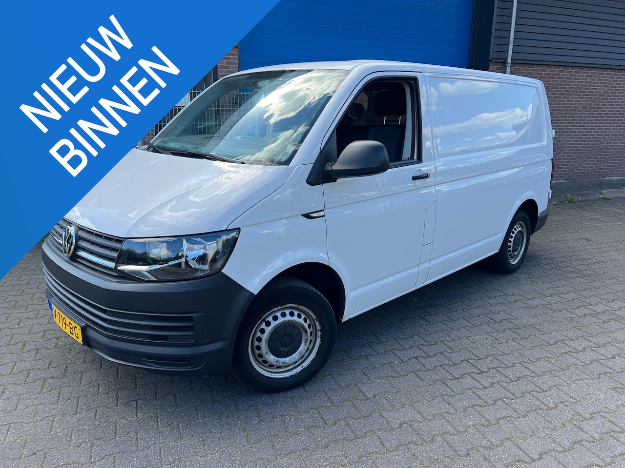 Volkswagen Transporter - 2.0 TDI L1H1 2.0 TDI L1H1 - AutoWereld.nl
