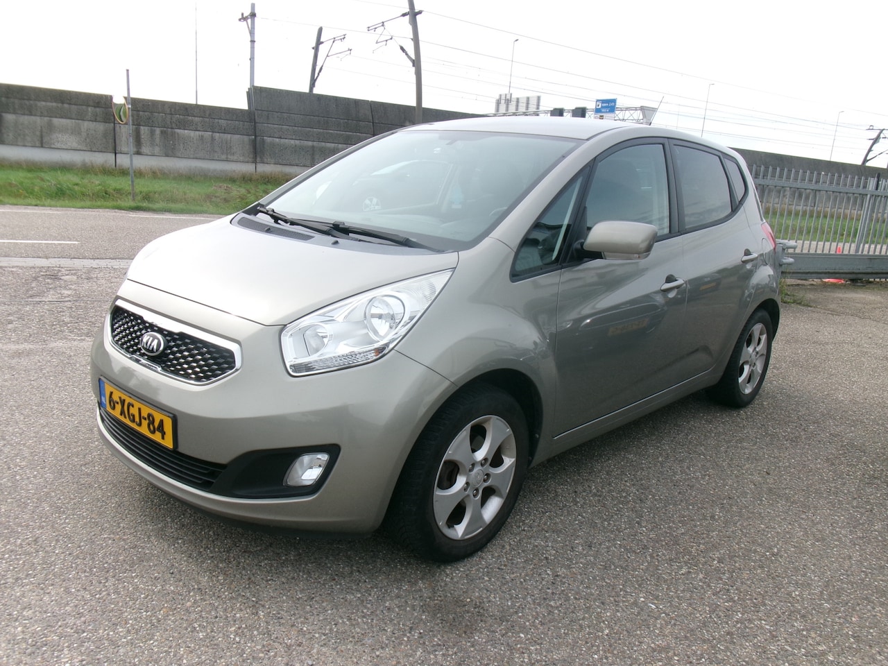 Kia Venga - 1.4 CVVT Super Pack 1.4 CVVT Super Pack - AutoWereld.nl