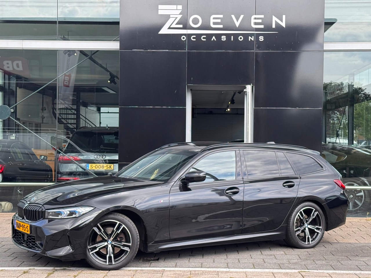 BMW 3-serie Touring - 320i 320i - AutoWereld.nl