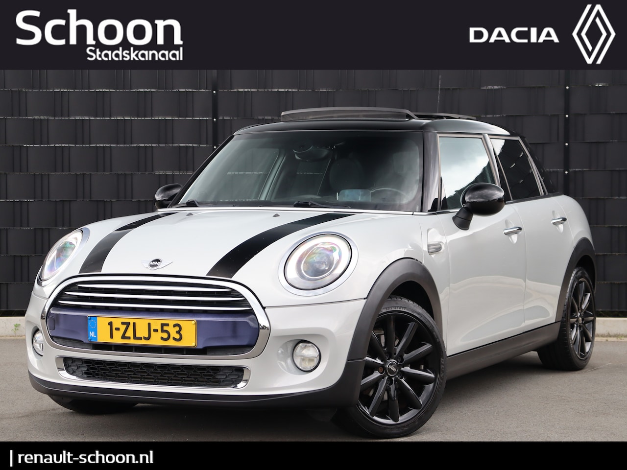 MINI 5-Deurs - 1.5 Cooper Chili | Pano | Head-up | Harman Kardon | Navigatie | Cruise Control - AutoWereld.nl