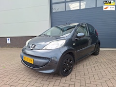 Peugeot 107 - | 1.0-12V XS | Airco | Bluetooth | Apple carplay | Navi | Lage kilometerstand | Automaat |