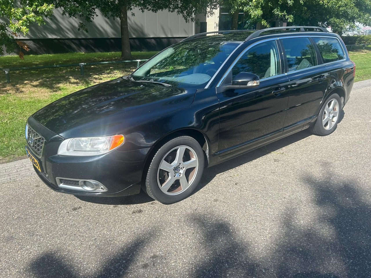 Volvo V70 - 2.0 D3 Kinetic 2.0 D3 Kinetic - AutoWereld.nl