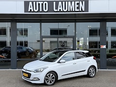 Hyundai i20 - 1.4i Premium Automaat 5-Deurs Navi Camera Leder Panodak Stuurverw. Keyless DAB LED