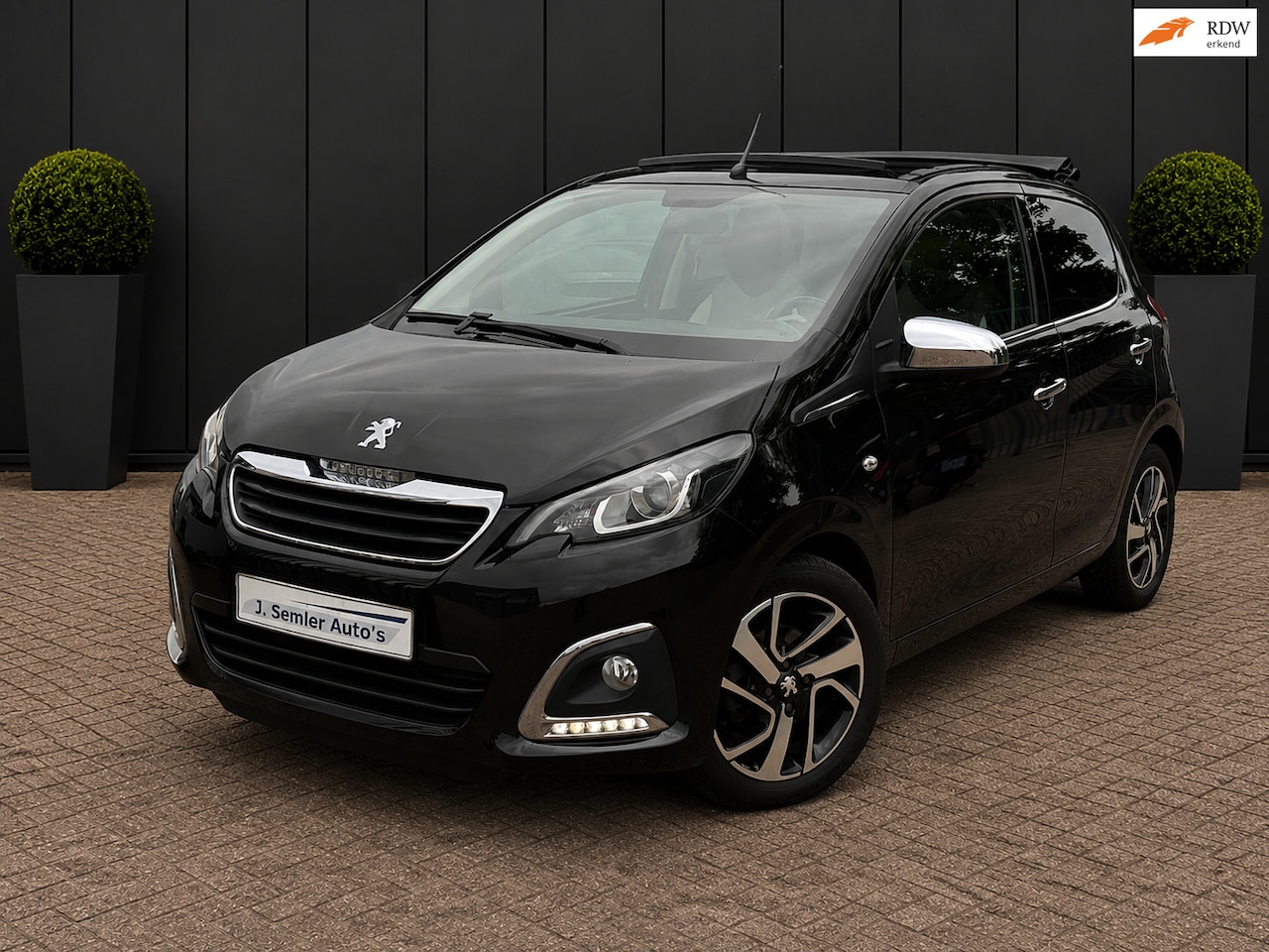 Peugeot 108 - 1.2 Allure TOP! CABRIO DAK 1JAAR GARANTIE CAMERA 72DKM AIRCO APK 09-2027 - AutoWereld.nl