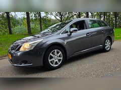 Toyota Avensis Wagon - 1.6 VVTi - Dealer onderhouden - NL Auto