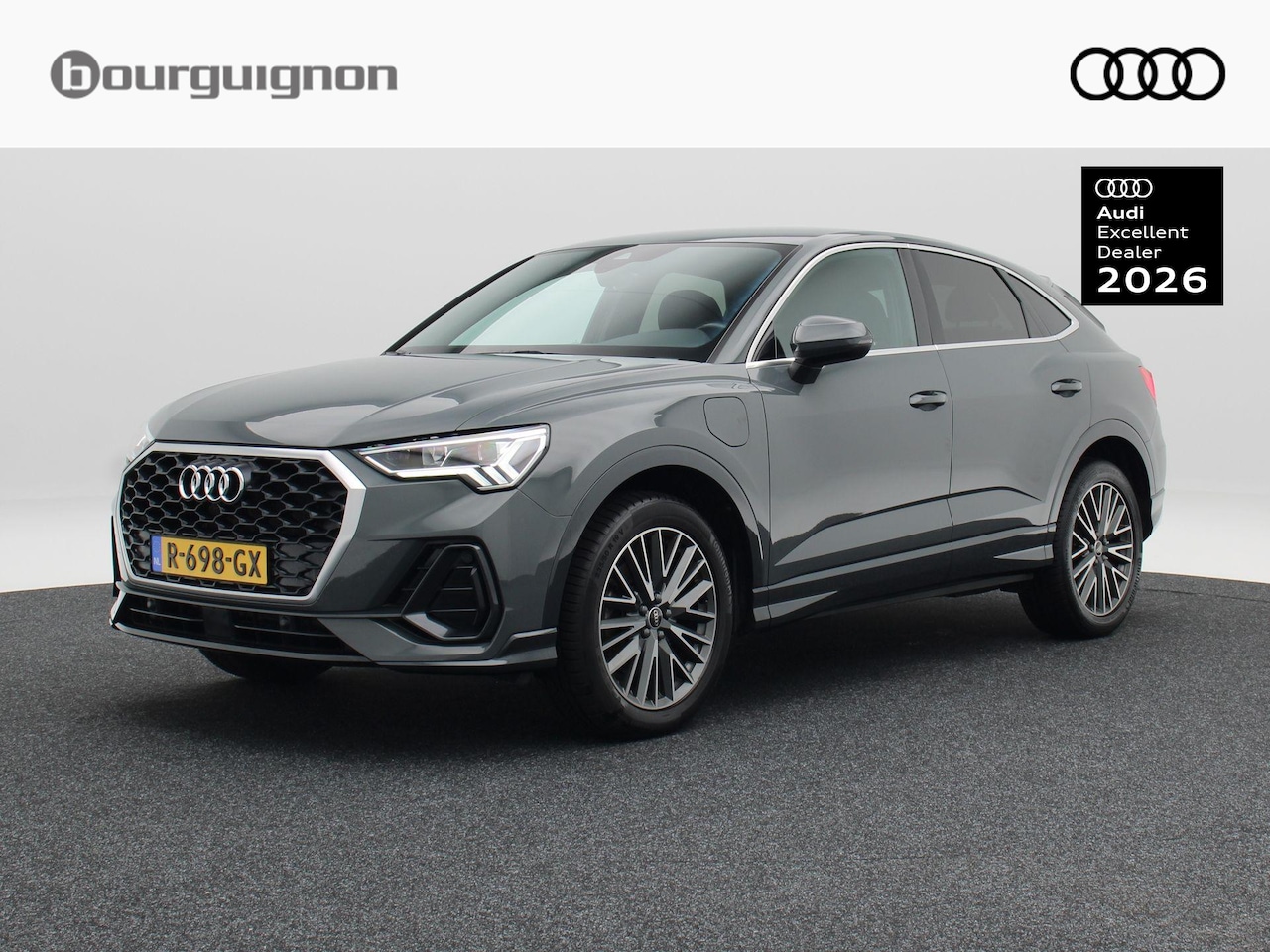 Audi Q3 Sportback - 45 TFSi e 245 Pk Advanced | Stoelverwarming | Camera | Trekhaak | Climatronic | Navigatie - AutoWereld.nl