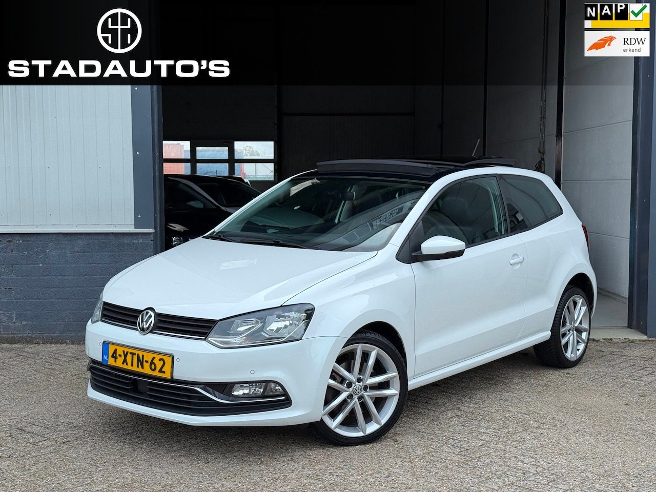 Volkswagen Polo - 1.2 TSI Highline DSG Automaat Pano Camera NAP! - AutoWereld.nl