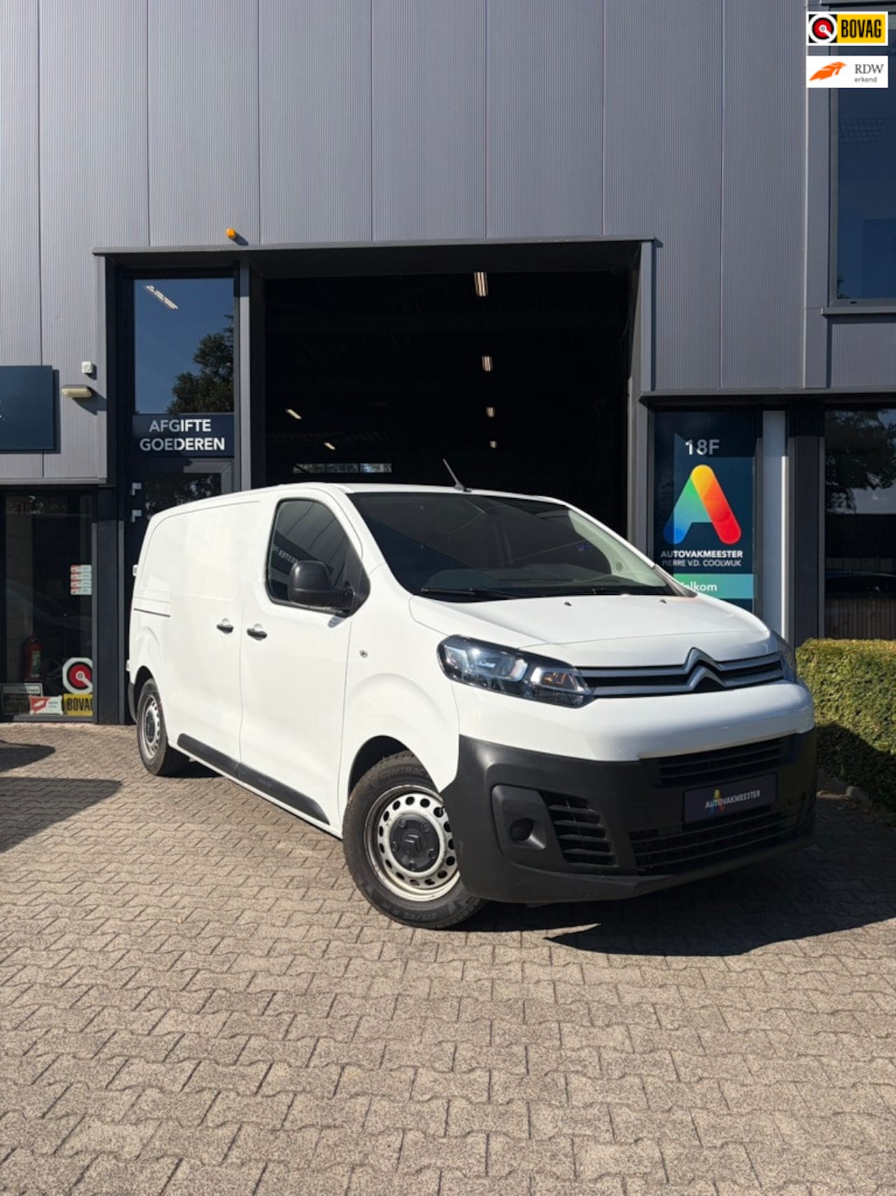 Citroën Jumpy - 1.5 BlueHDI 100 M Club 1.5 BlueHDI 100 M Club - AutoWereld.nl