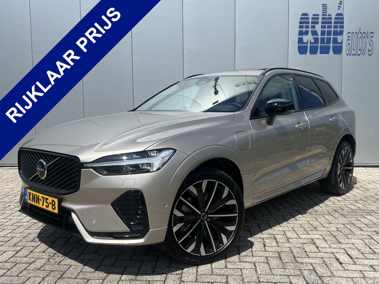 Volvo XC60 - 2.0 T6 350 pk Plug-in hybrid AWD Ultra Dark Executive Edition Luchtvering Bowers en Wilkin - AutoWereld.nl