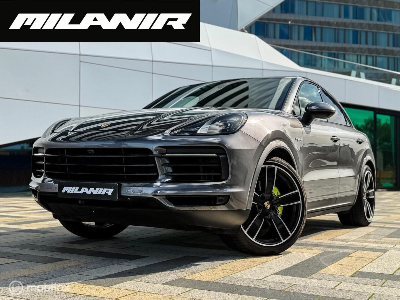 Porsche Cayenne Coupé - 3.0 E-Hybrid Pano|Sport chrono|Luchtvering - AutoWereld.nl