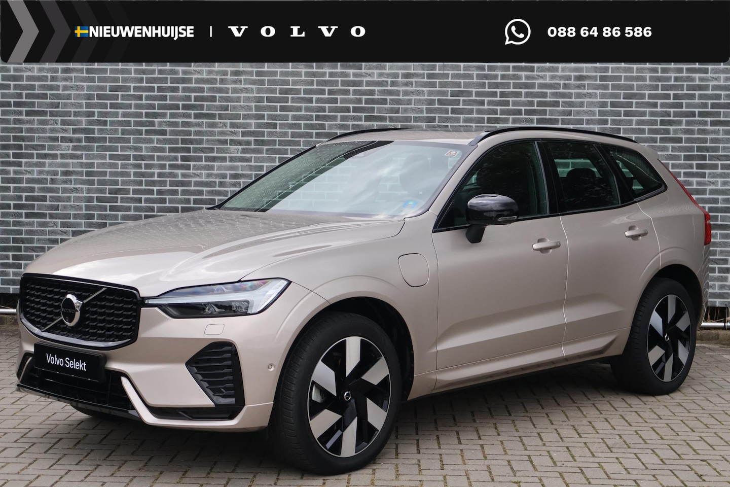 Volvo XC60 - 2.0 T6 Plug-in Hybrid AWD Ultra Dark | PHEV | Trekhaak | 360 Graden Camera | Parkeersensor - AutoWereld.nl