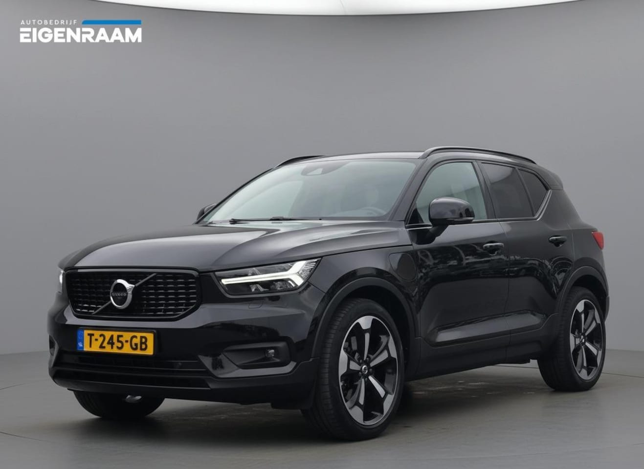 Volvo XC40 - 1.5 T4 Recharge R-Design Expression 1.5 T4 Recharge R-Design Expression - AutoWereld.nl