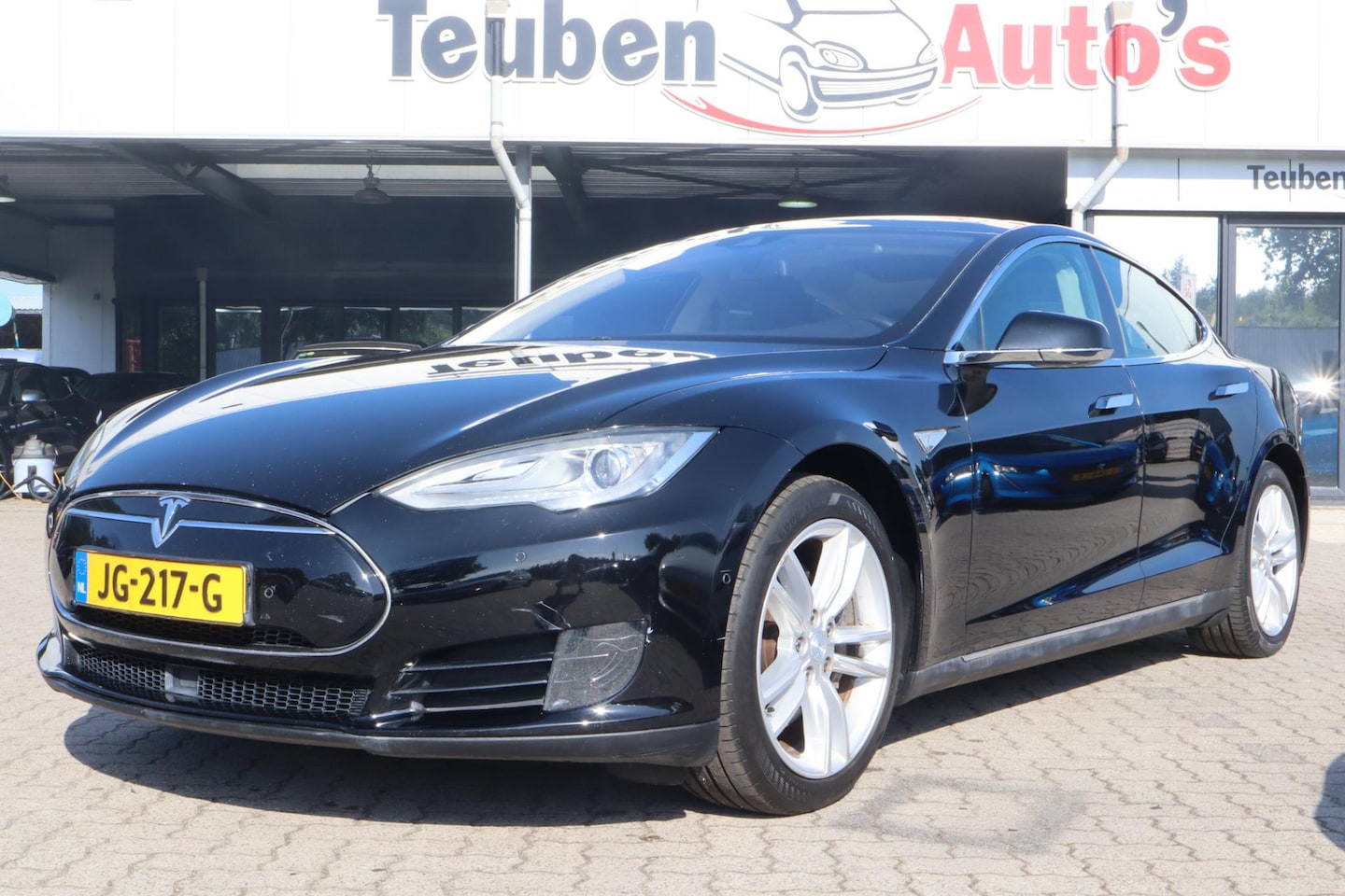 Tesla Model S - 70 Base | SOH 84,7 % | Elektrische panorama dak | Lederen | CCS Adapter | Cruise control - AutoWereld.nl