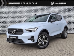 Volvo XC40 - 2.0 B4 Plus Dark | Trekhaak | Harman Kardon Audio | Achteruitrijcamera | Parkeersensoren |