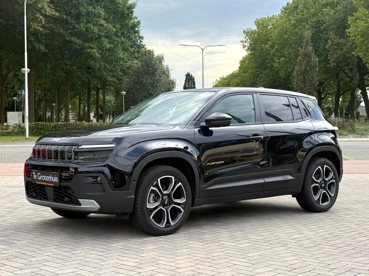 Jeep Avenger - 1.2 e-Hybrid Summit 1.2 e-Hybrid Summit - AutoWereld.nl