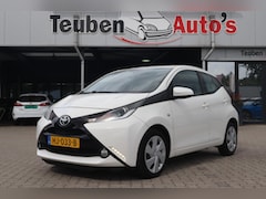 Toyota Aygo - 1.0 VVT-i x-play | 2e Eigenaar | Airco | Achteruitrijcamera | Elektrisch pakket | Bluetoot