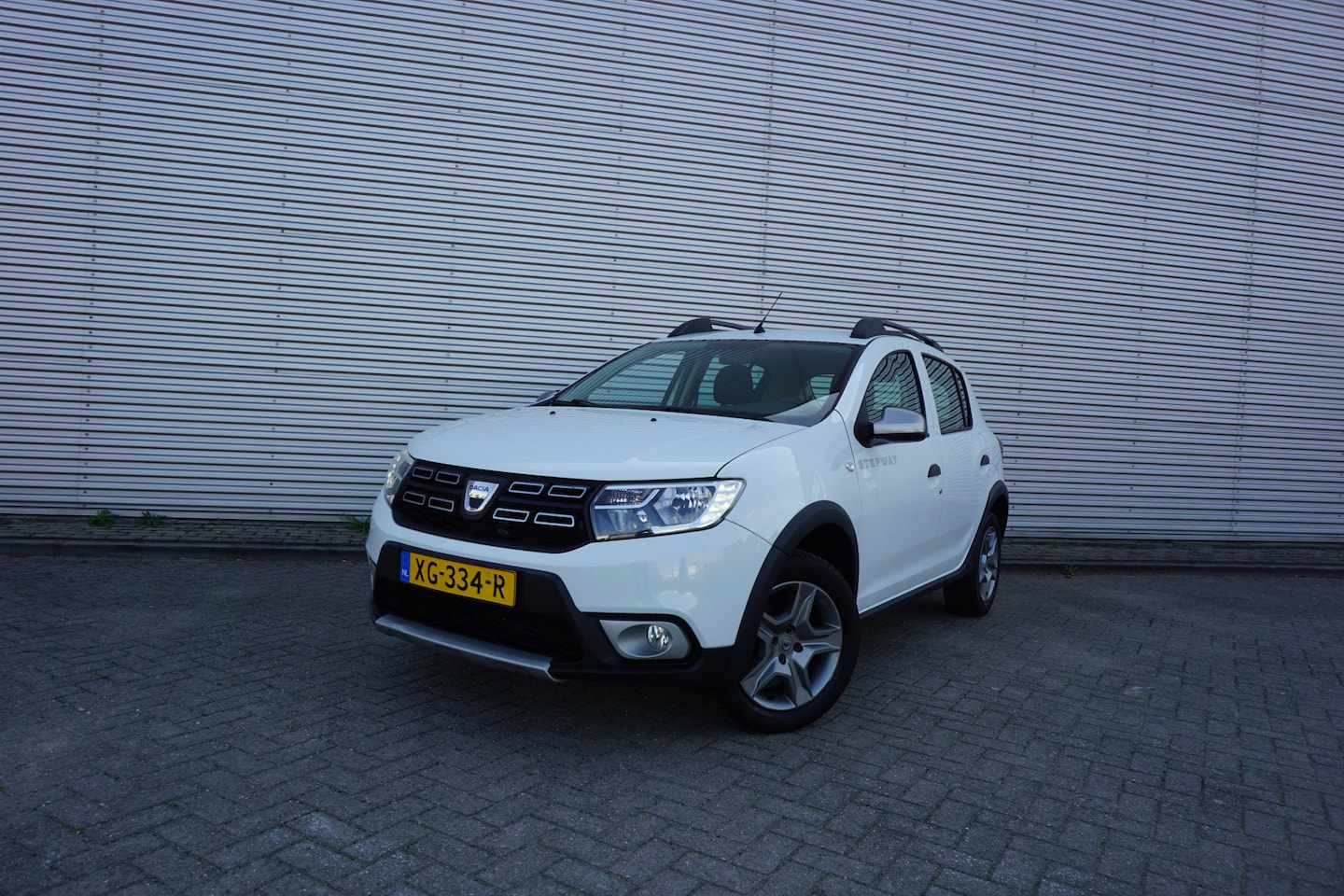 Dacia Sandero Stepway - 0.9 TCe SL AUTOMAAT - 1e Eigenaar / Airco / Navi / Cruise / Parkeers. / Trekhaak / NAP - AutoWereld.nl