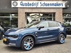 Lynk & Co 01 - 1.5 TREKHAAK 360-CAMERA STOELVERW. PANO/SCHUIF MEMORY INFINITY DAB NAVI CARPLAY ELEK.ACHTE