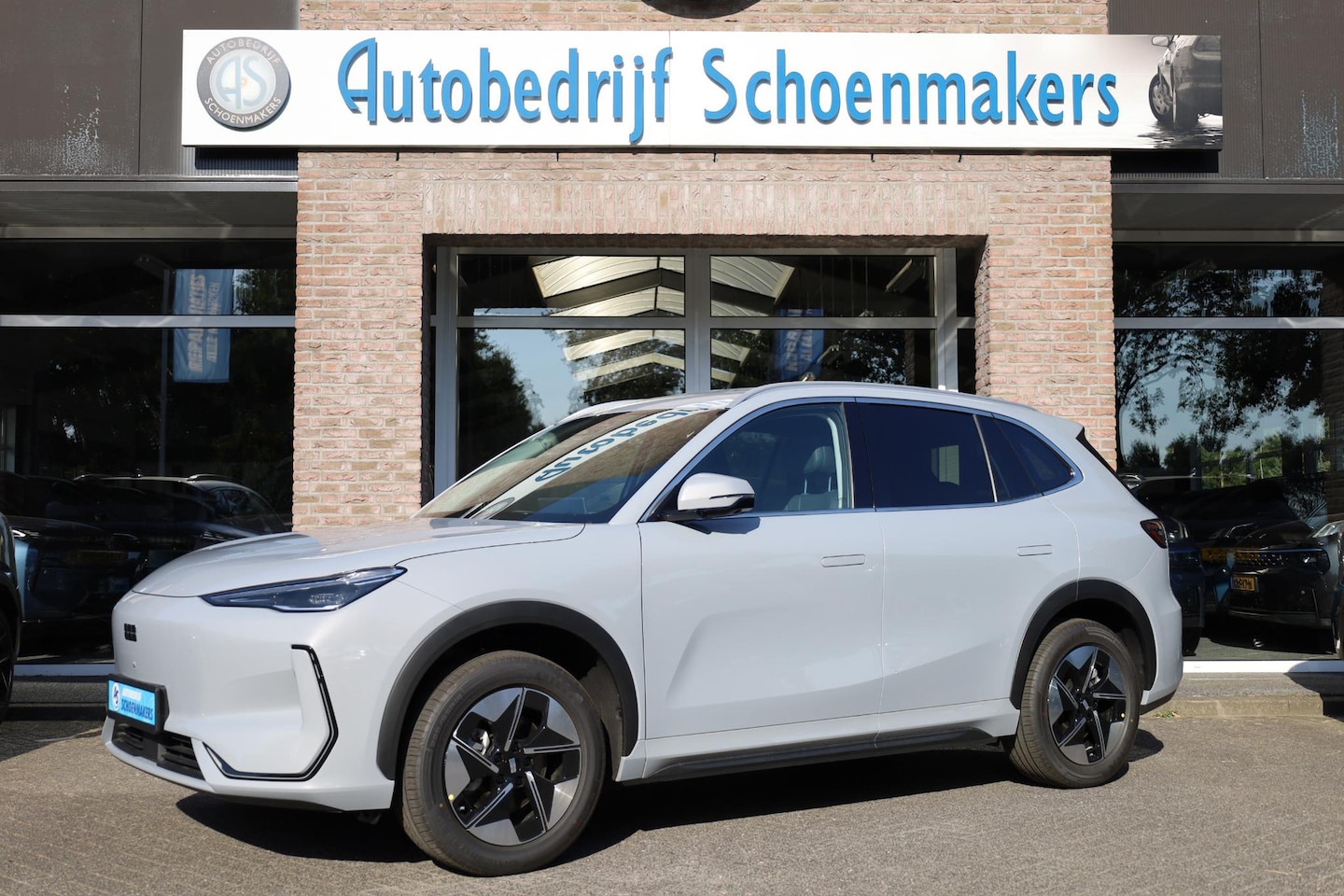 Geely E5 - Pro+ 68KWh 475KM-RIJBEREIK LEER CARPLAY 360-CAMERA STOELVENTILATIE/VERWARMING WARMTEPOMP I - AutoWereld.nl
