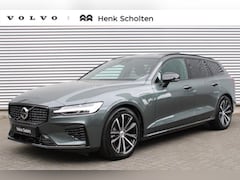 Volvo V60 - T8 Plug-in hybrid AWD Ultra Dark | Panoramadak | Trekhaak | Premium audio by Harman Kardon