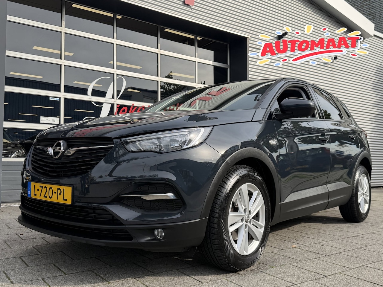 Opel Grandland X - 1.2 Turbo 120 Jaar Edition - AUTOMAAT I Navigatie / Apple CarPlay I Airco I Sport velgen I - AutoWereld.nl