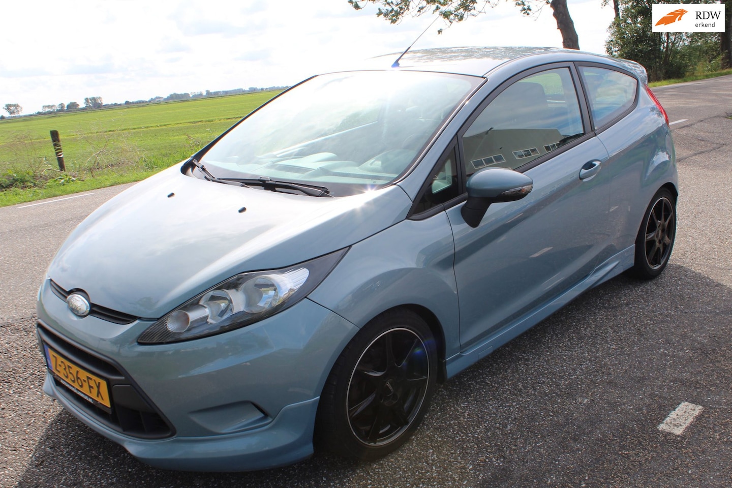 Ford Fiesta - 1.25 Trend // weinig km / ST bumpers // - AutoWereld.nl