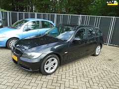 BMW 3-serie Touring - 318i Business Line