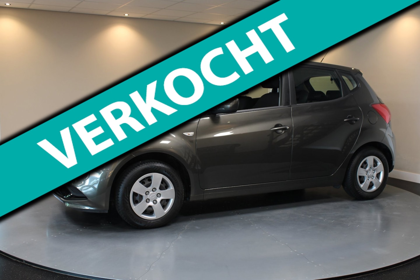 Kia Venga - 1.4 CVVT ComfortLine *Trekhaak* Airco|All-seasons|APK 2027|NAP - AutoWereld.nl