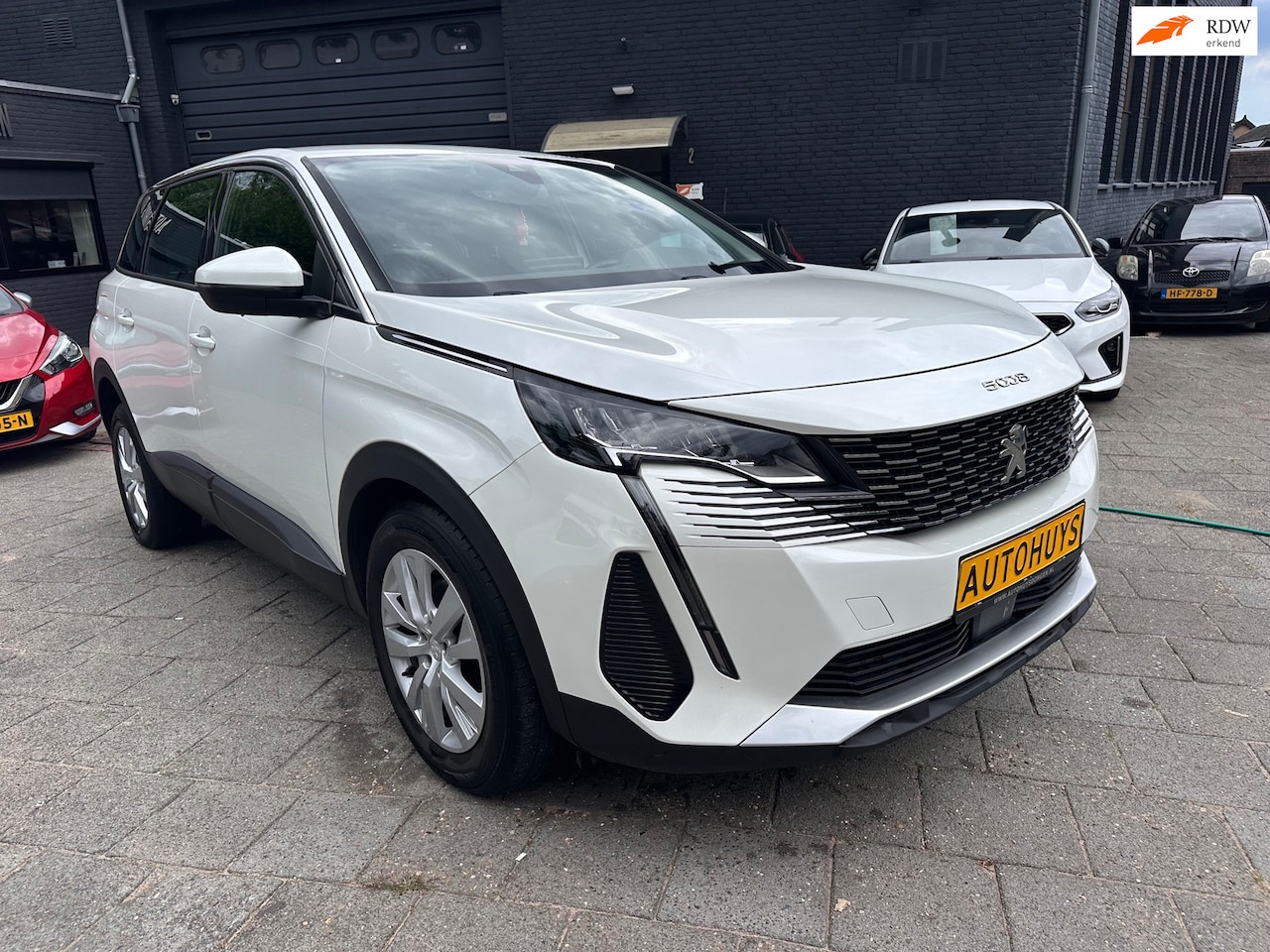 Peugeot 5008 - 1.2 PT Active|131pk|Climate|Cruise Control - AutoWereld.nl