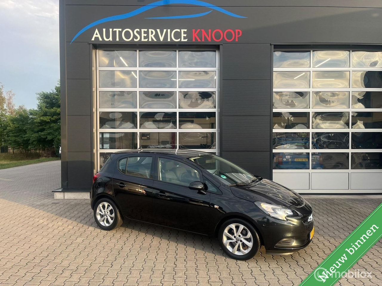 Opel Corsa - 1.0 Turbo Edition met all season banden. - AutoWereld.nl
