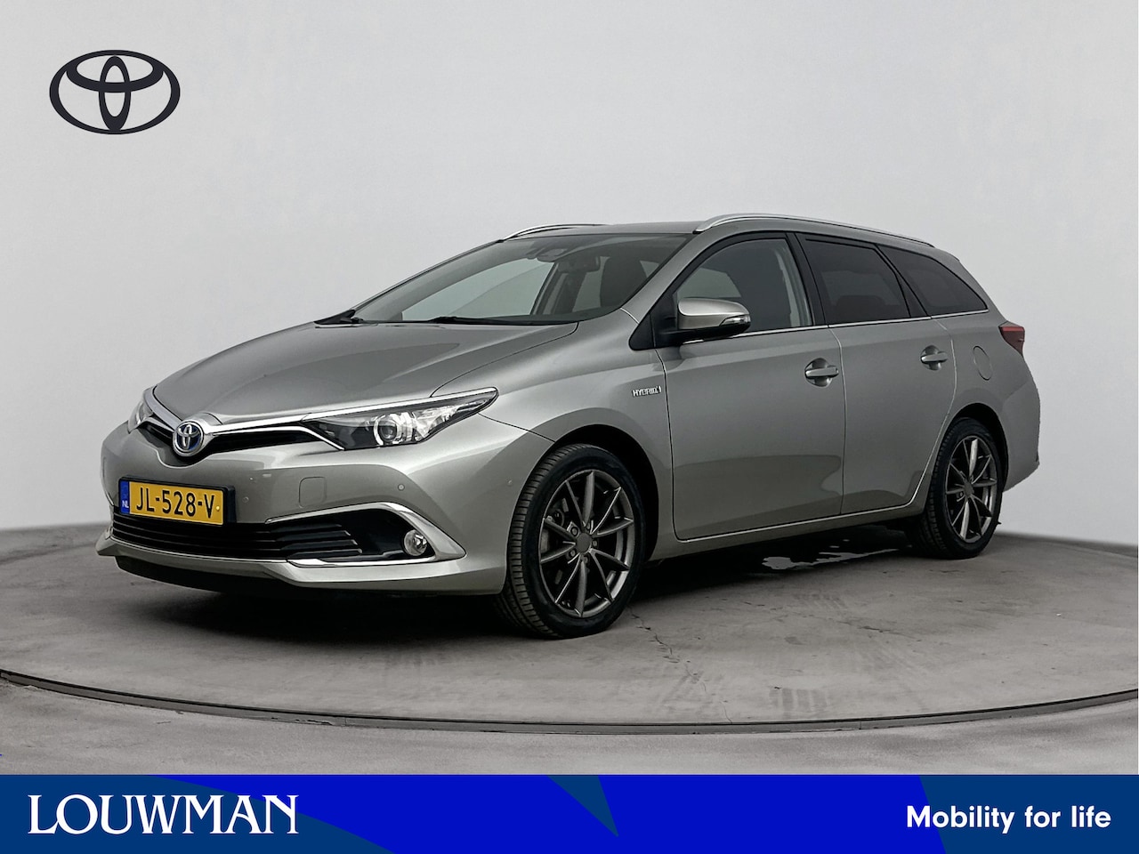 Toyota Auris Touring Sports - 1.8 Hybrid Executive | Dealer Onderhouden | Parkeersensoren V+A | Navi | DAB | Metallic La - AutoWereld.nl