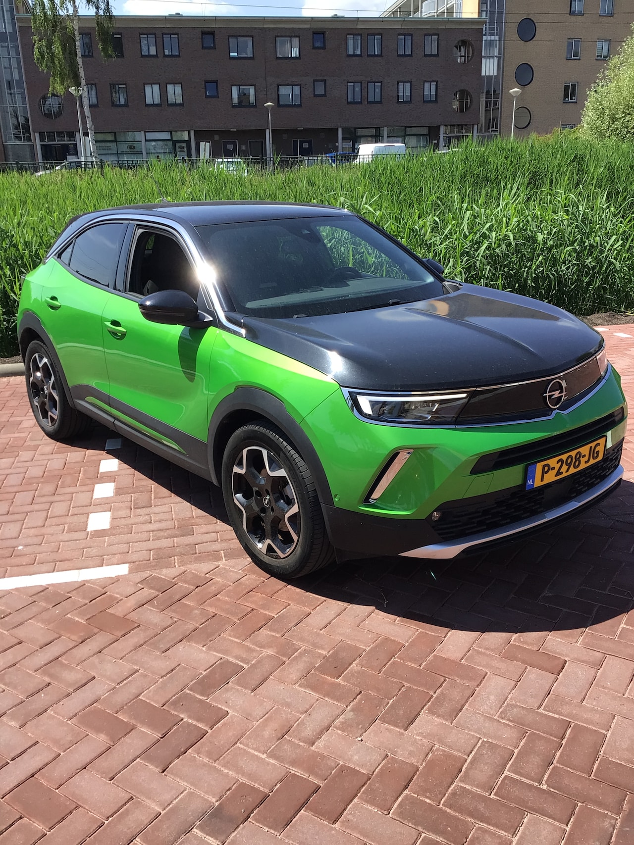 Opel Mokka-e - 50-kWh 11kW bl. GS Line Hele dikke mokka de duurste uitvoering - AutoWereld.nl