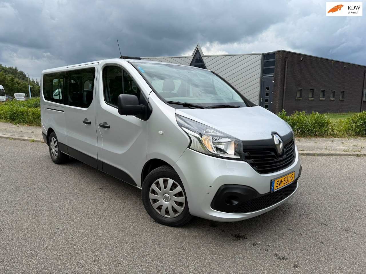 Renault Trafic Passenger - 1.6 dCi Grand Authentique Energy | 9 persoons | EX BTW | BPM Vrij - AutoWereld.nl