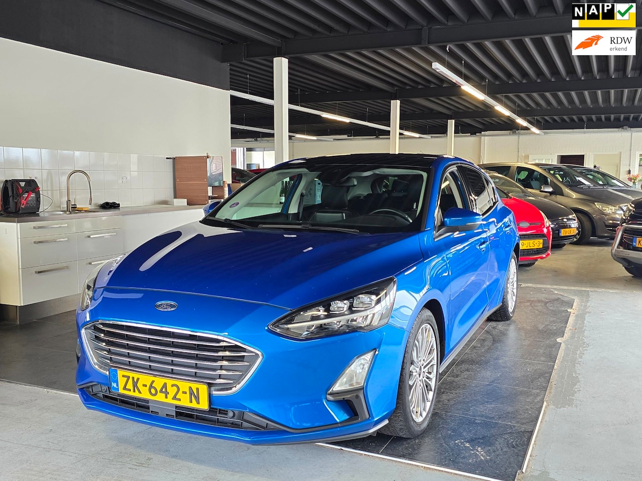 Ford Focus - 1.0 EcoBoost Titanium Business/HISTORIE AANWEZIG - AutoWereld.nl