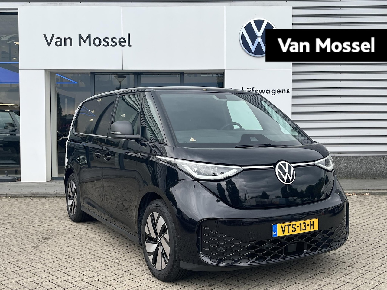 Volkswagen ID. Buzz Cargo - 204PK | Airco | Trekhaak | Achteruitrijcamera | Multifunctioneel Stuurwiel | Cruise Contro - AutoWereld.nl