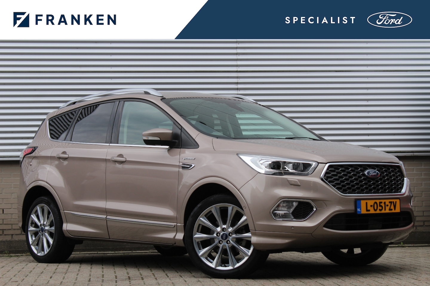 Ford Kuga - 1.5 EcoBoost 150PK Vignale | Trekhaak | Sony | Leder | Camera | Stoelverwarming - AutoWereld.nl