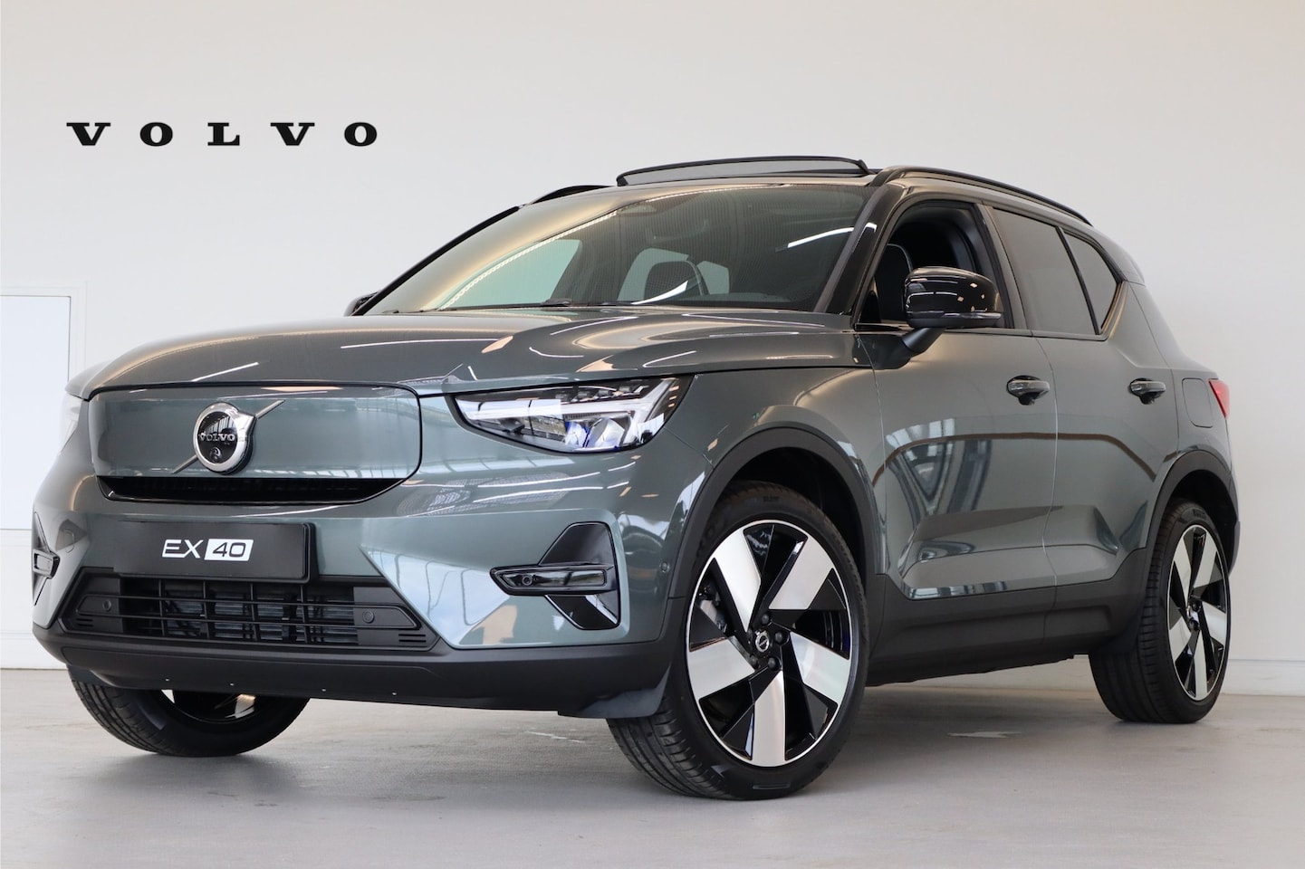 Volvo EX40 - Extended Range 252PK Ultra Europa 82 kWh | Achterbank verwarmd | Apple Carplay/Android Aut - AutoWereld.nl