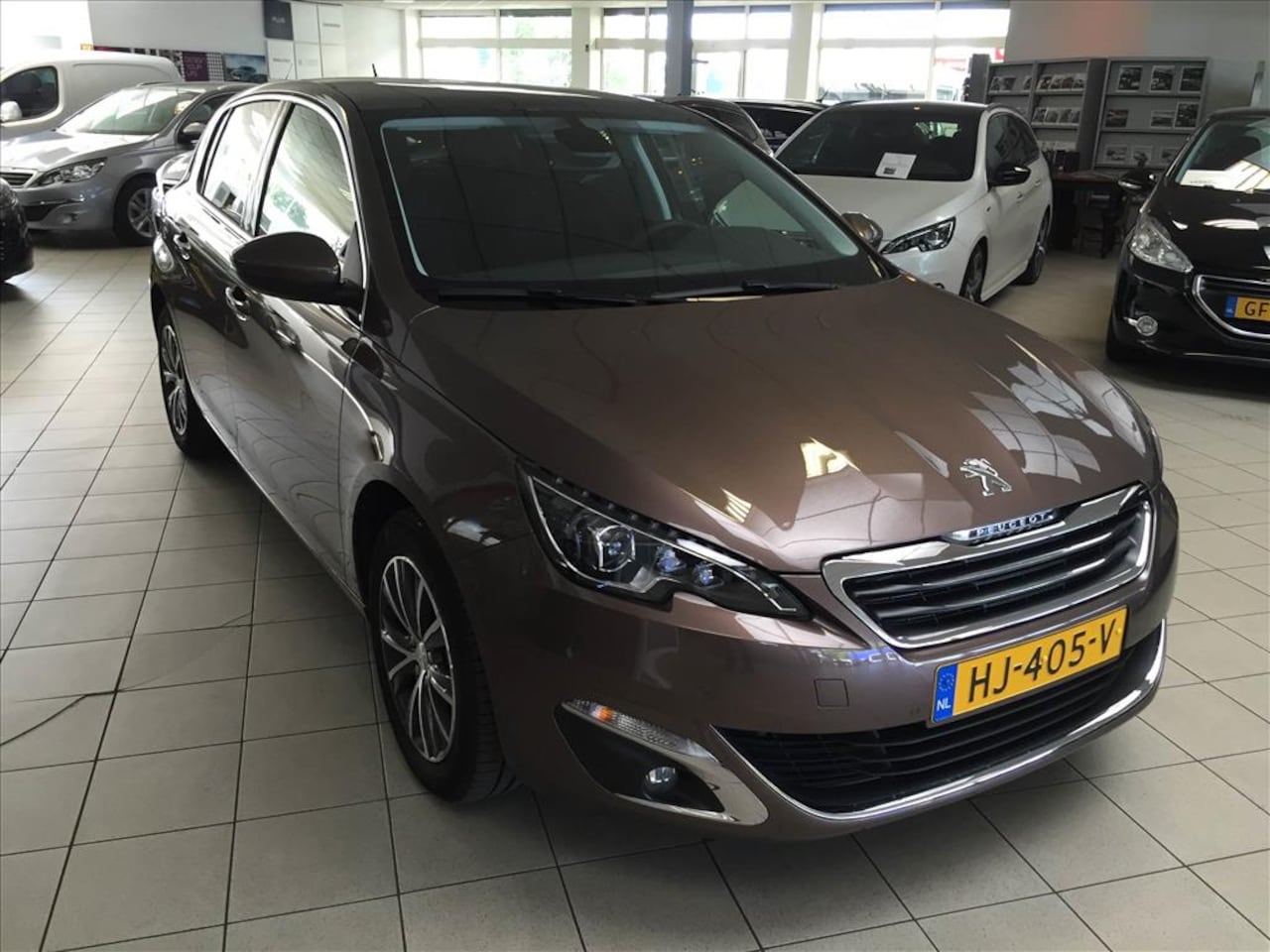 Peugeot 308 - ALLURE 1.2 E-THP 130 5-D AUT - AutoWereld.nl