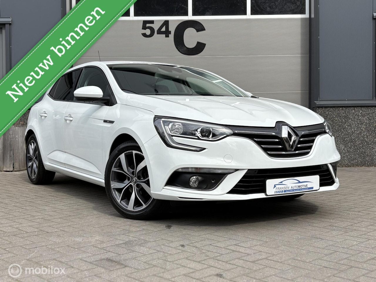 Renault Mégane - 1.2 TCe Bose Camera/Massage stoelen/Keyless - AutoWereld.nl