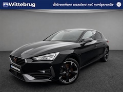 CUPRA Leon - 1.4 e-Hybrid 204pk DSG Performance / Kuipstoelen / Stuur & Stoelverwarming / Camera / Full